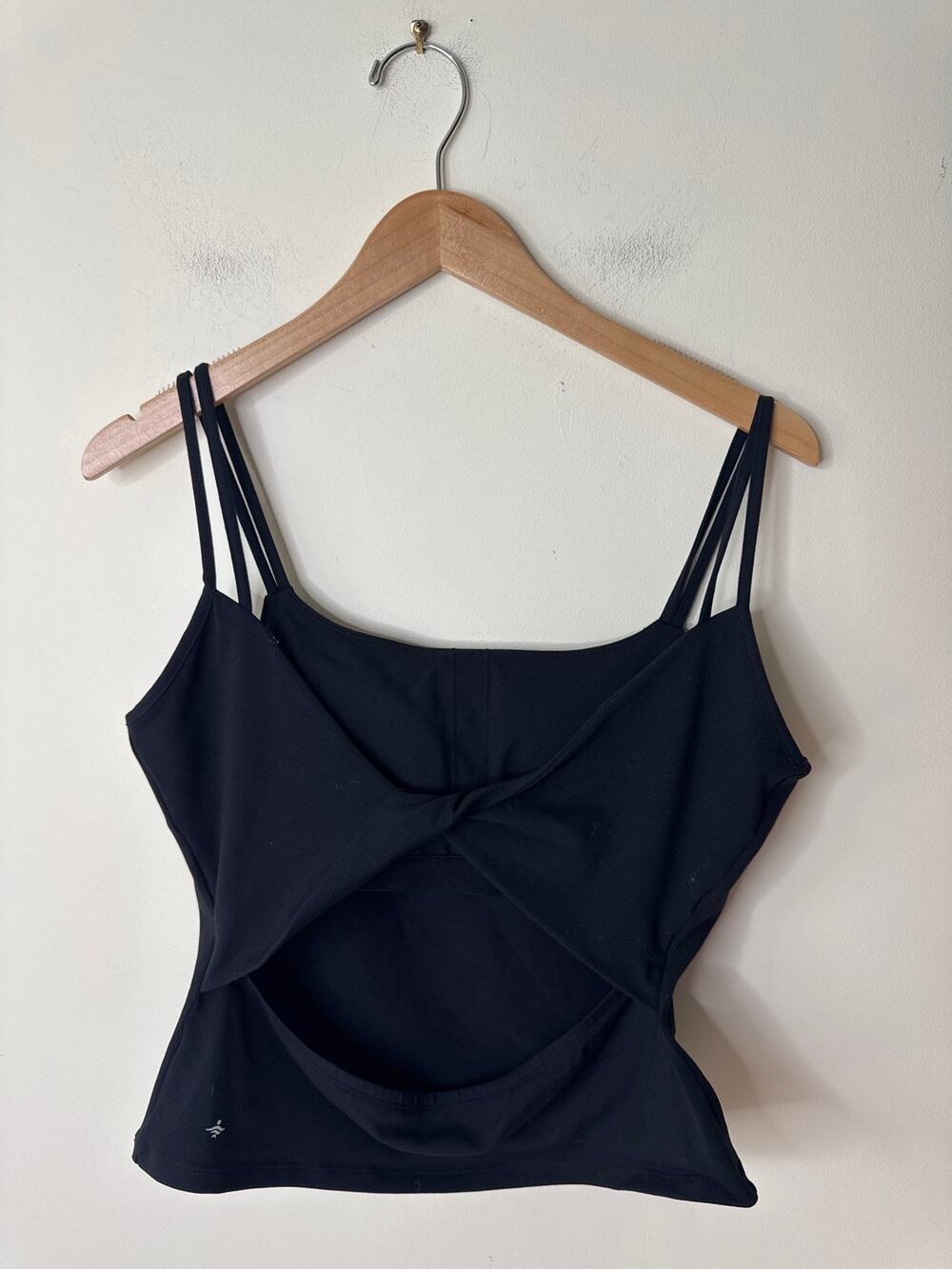 HALARA Lot of (6) Active Tops Size L/XL BLACK